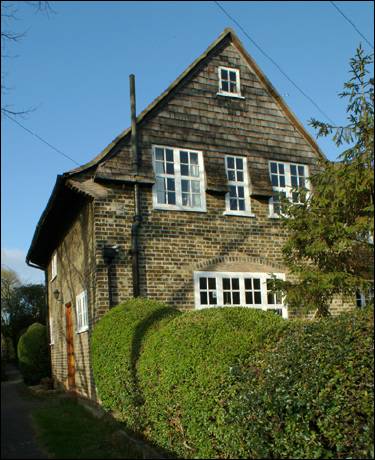 52 Asmuns Place